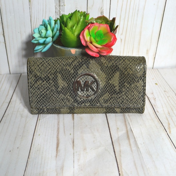 Michael Kors Dark Sand Python Clutch Fulton Wallet - Picture 1 of 3